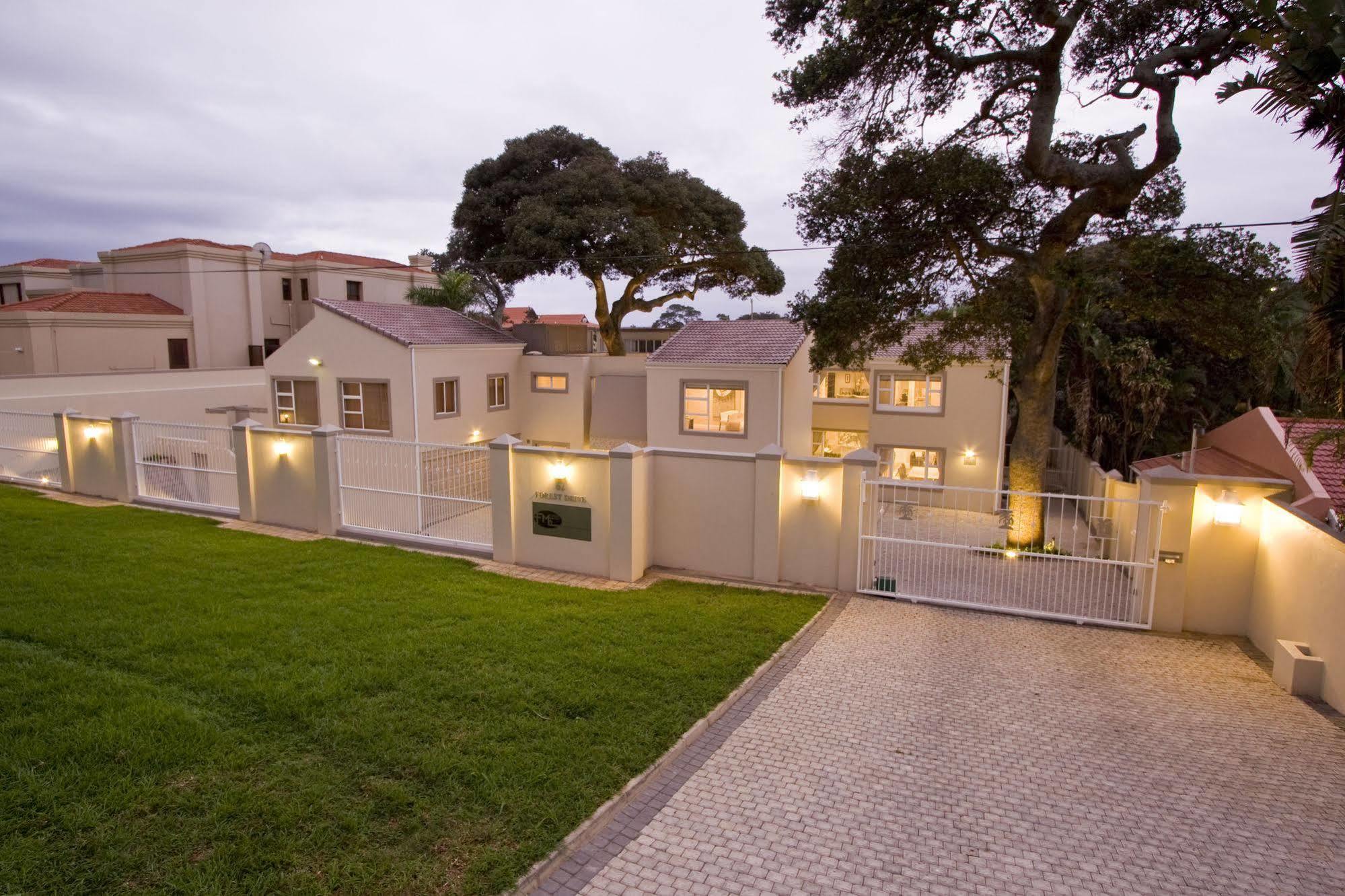 Forest Manor Boutique Guesthouse Umhlanga Rocks Buitenkant foto